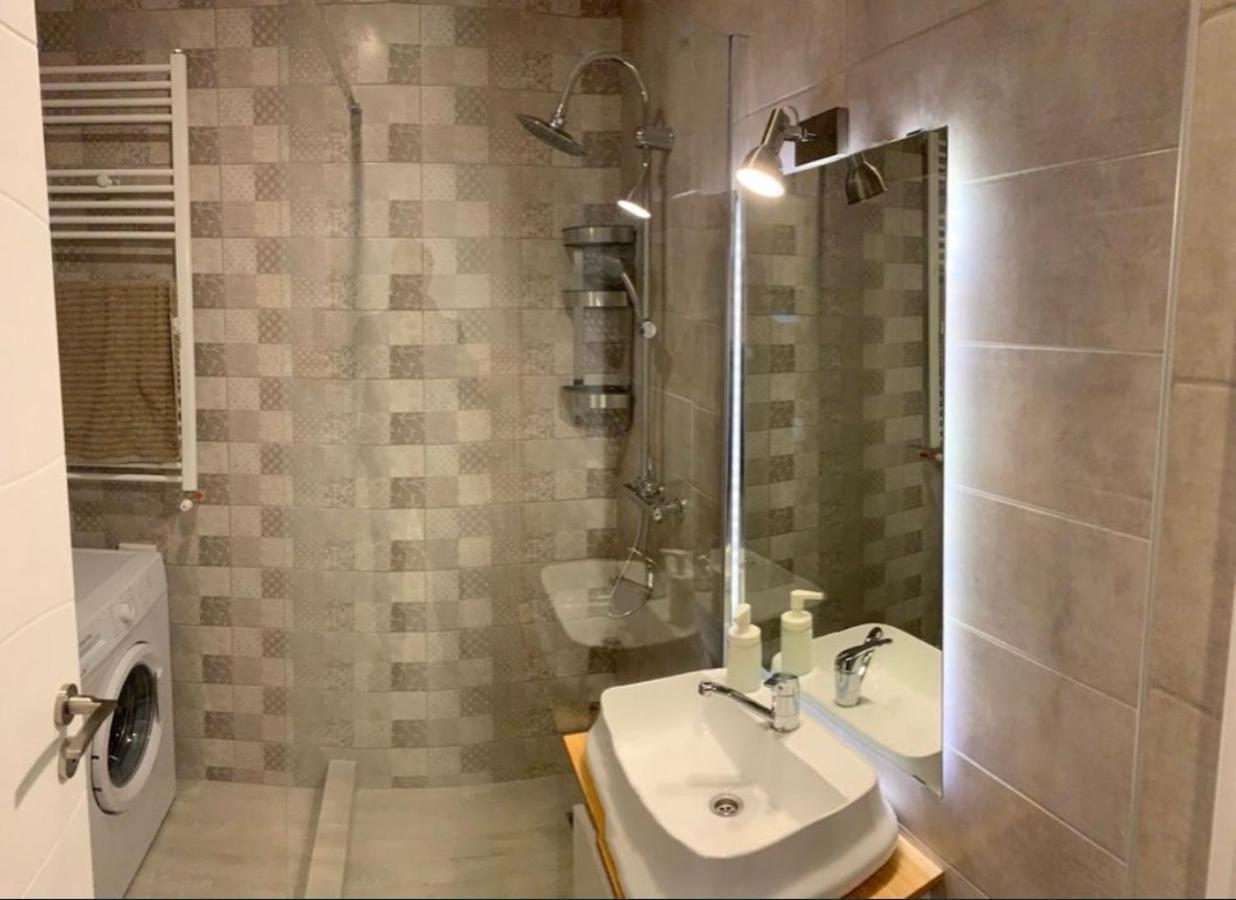 Retreat Luxury Apartment Near Presidential Palace Βουκουρέστι Εξωτερικό φωτογραφία