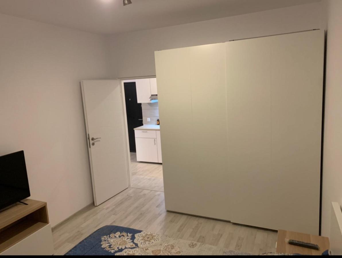 Retreat Luxury Apartment Near Presidential Palace Βουκουρέστι Εξωτερικό φωτογραφία