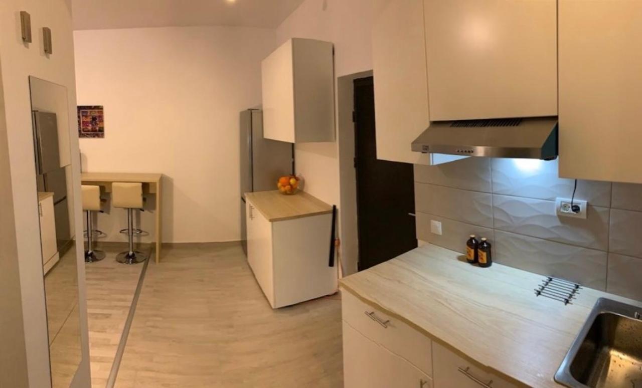 Retreat Luxury Apartment Near Presidential Palace Βουκουρέστι Εξωτερικό φωτογραφία